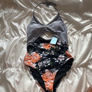 NWT Cupshe Swimsuit